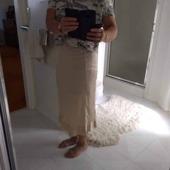 vintage 80s cream midi below the knee half slip - Picture 8 of 10